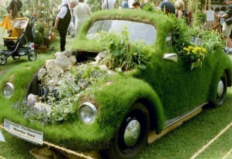 Bepflanztes Auto Gartenfestival Landshut